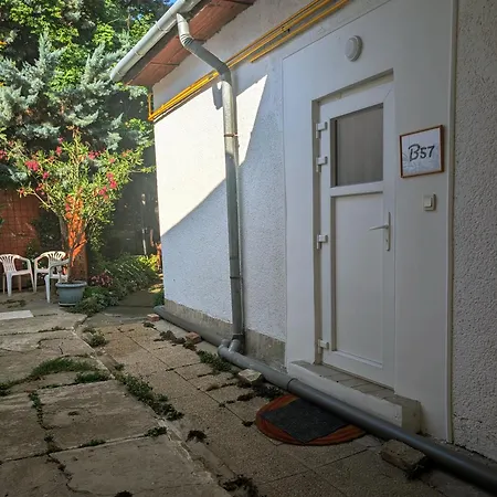 Apartament B57